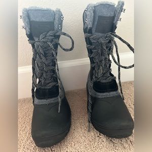 North face snow boots
